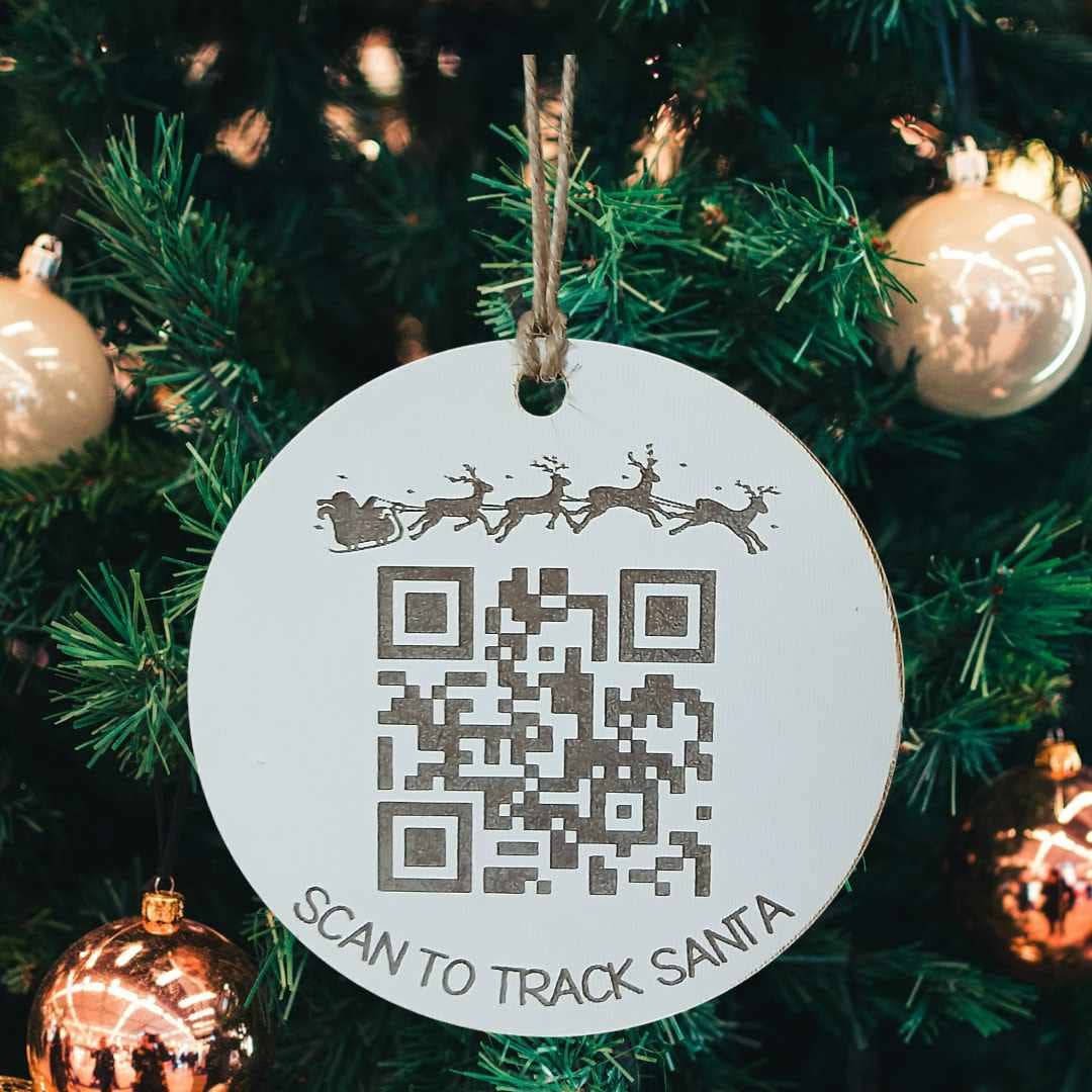 Santa tracker or, Christmas Eve, kids. Santa tracker ornament